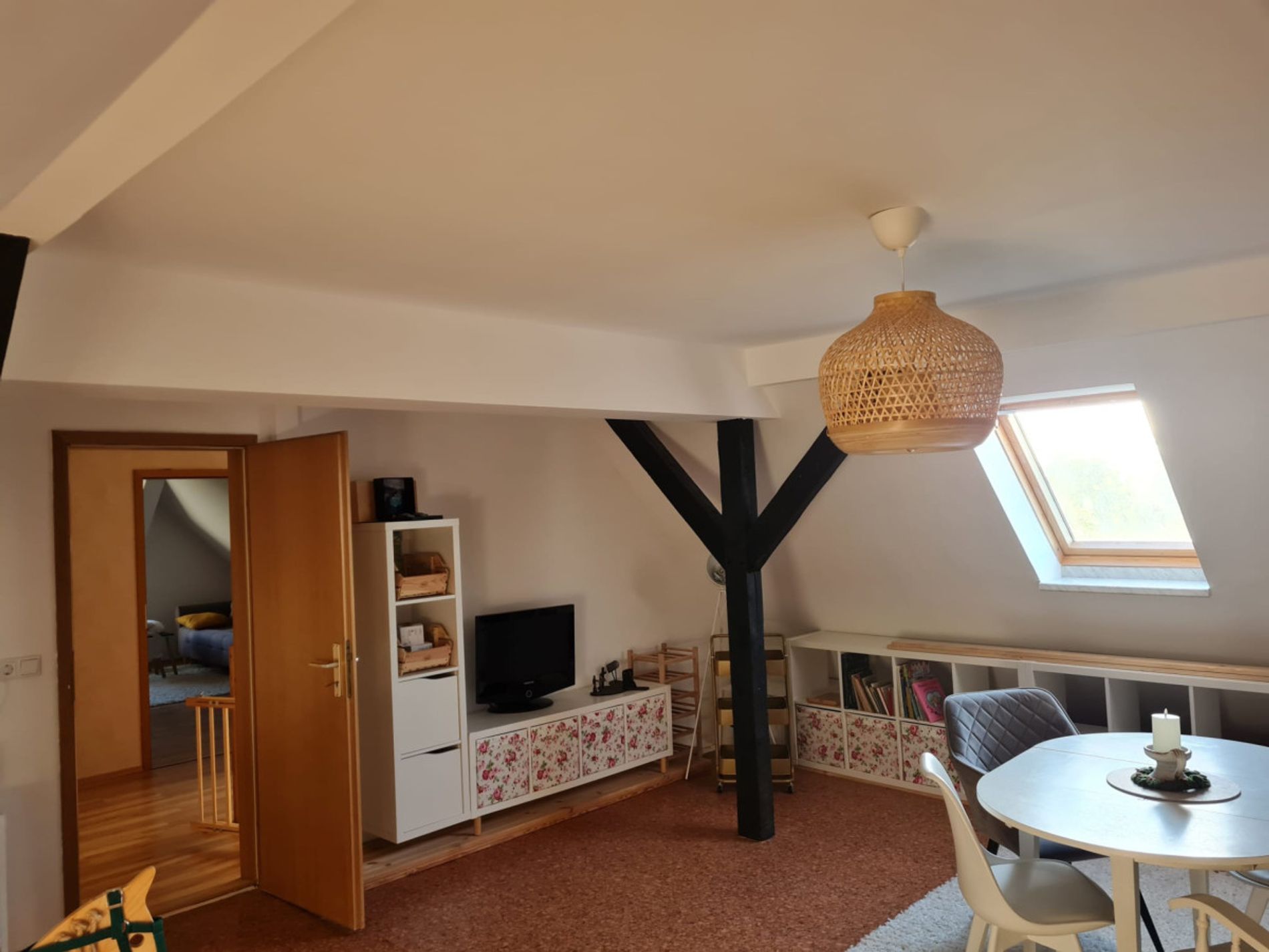 großes Zimmer OG