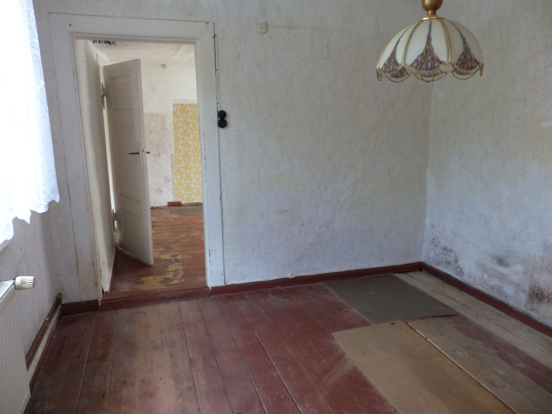 Zimmer vor dem Bad/Durchg..