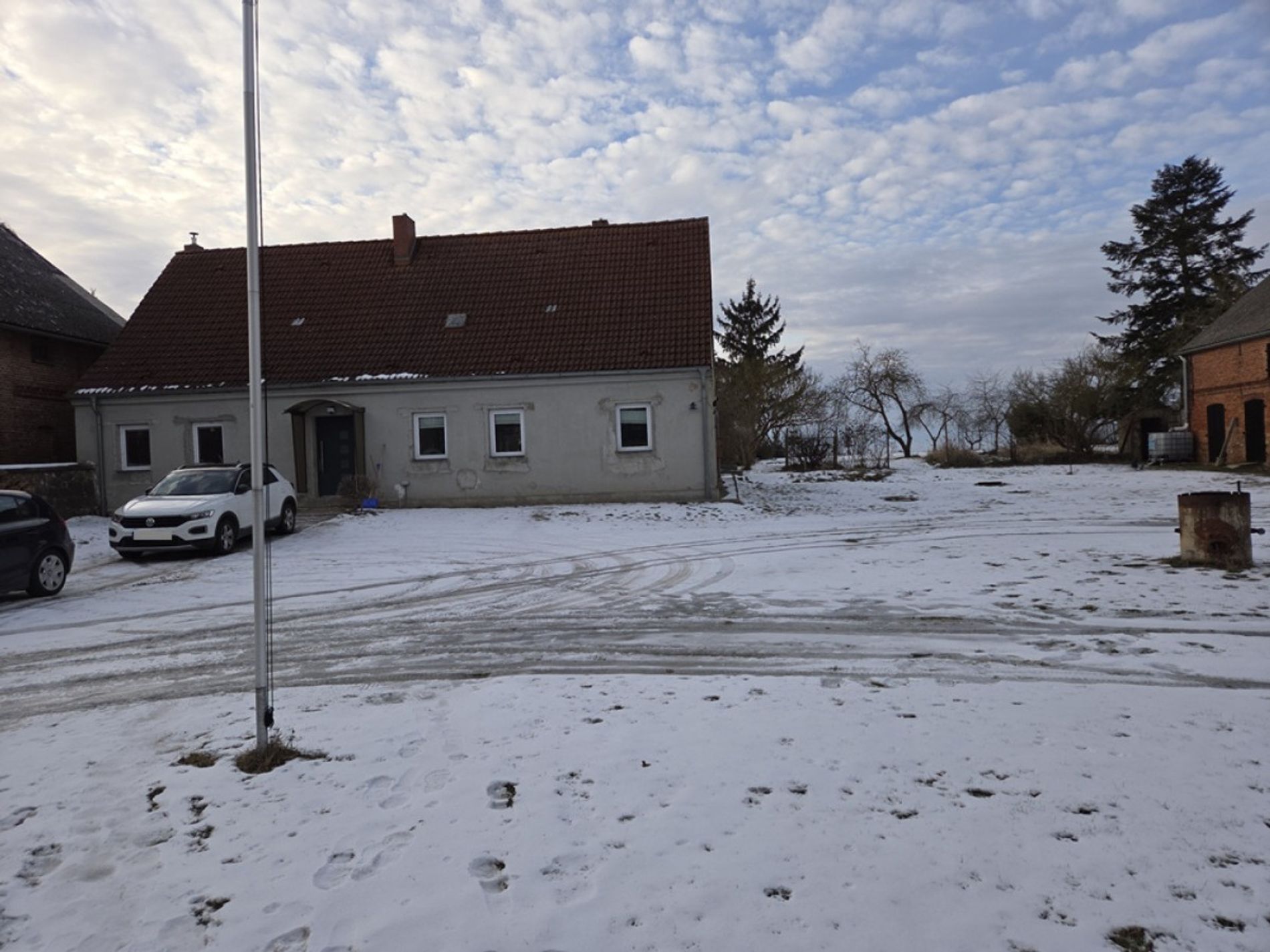 Haus und Grundstück