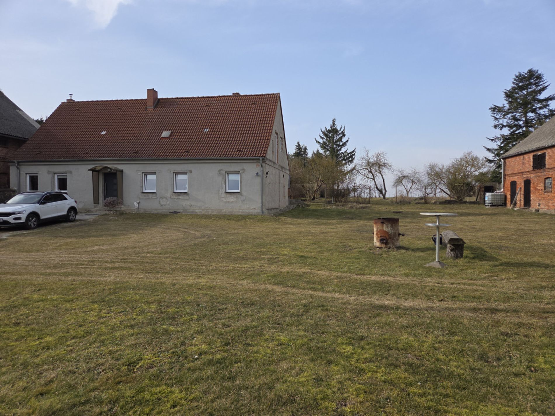 Grundstück mit Haus