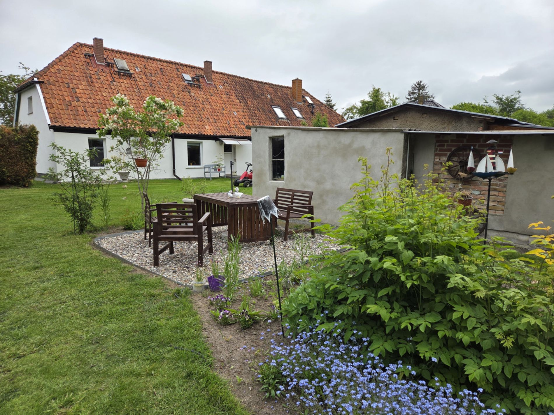 Grundstück mit Haus