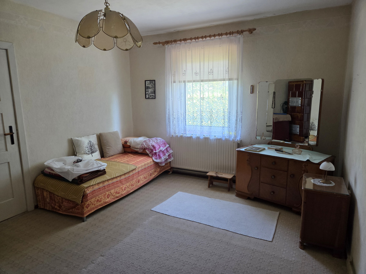 Zimmer/Schlafzimmer EG