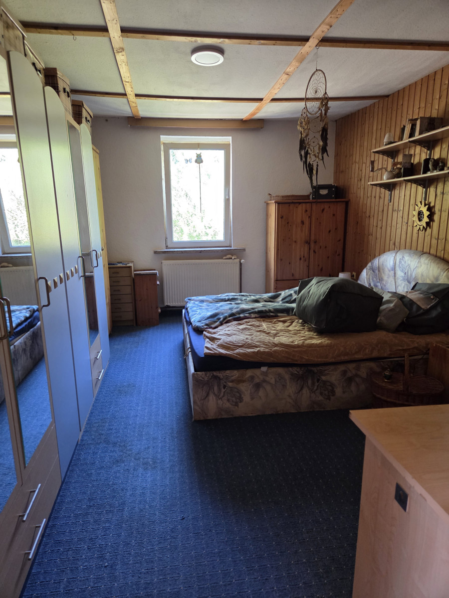 Ein Schlafzimmer OG