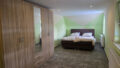 Schlafzimmer DG