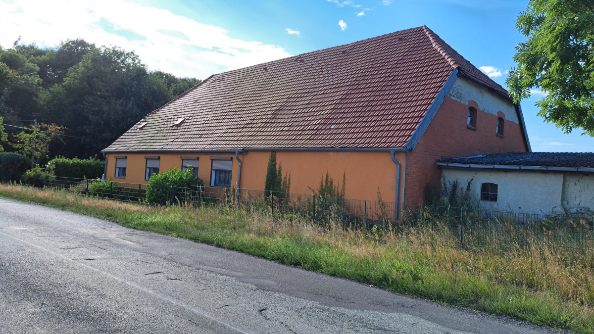 Straßenansicht